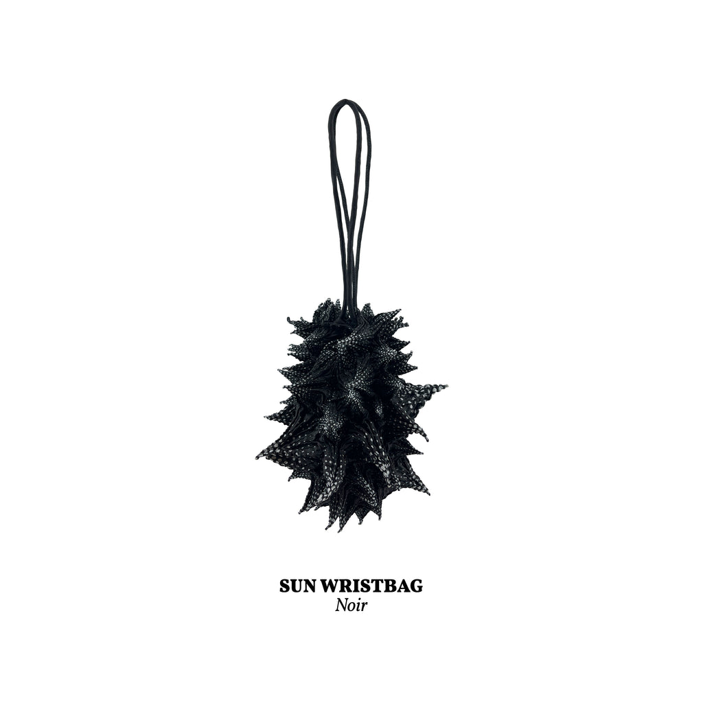 FUGUKU HAND BAG - SUN WRISTBAG - NOIR