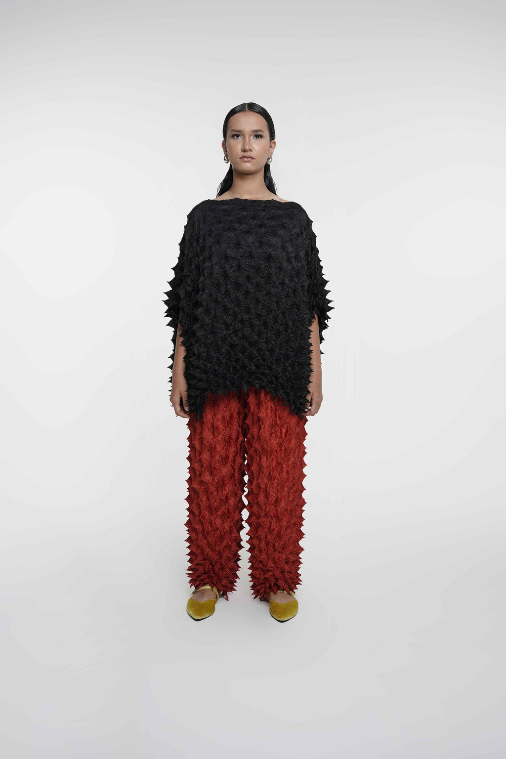 FUGUKU PONCHO TOP - BLACK